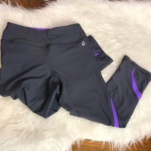 ZUZUZEN Capri Purple Grey Workout Yoga Leggings